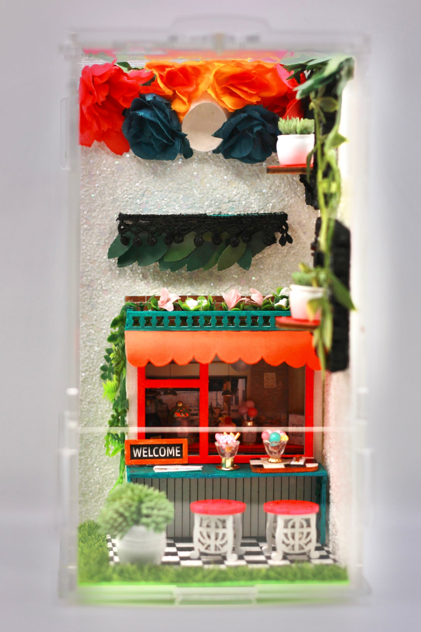The Retro Dessert Shop Spooder Enclosure