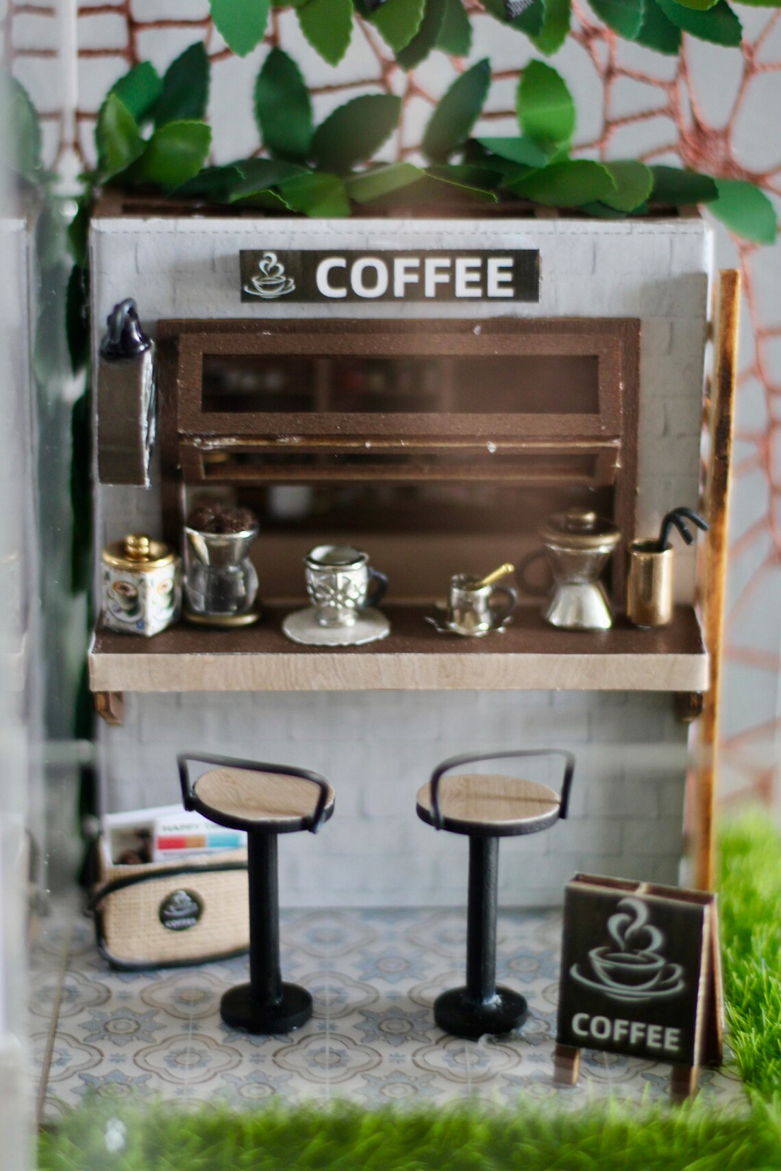 The Coffee Stop Spooder Enclosure